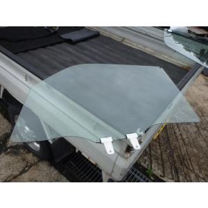 NV100クリッパー HBD-DR17V 左Fドアガラス  R06A 26U   M2808 803...