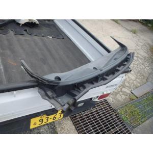 ノート DBA-E11 カウルトップパネル 15M HR15DE C41      222918