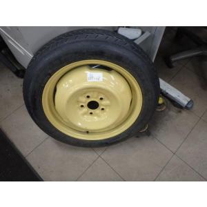 プリウス DAA-ZVW30 タイヤホイル付き S 2ZR-FXE     T135-80D16 ス...