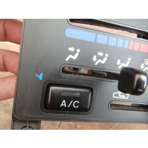 サンバー EBD-TT2 A/Cスイッチパネル...の詳細画像1