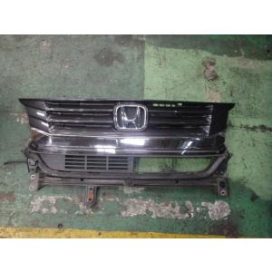 Ｎ−ＷＧＮ DBA-JH2 ラジエータグリル カスタムG ターボパッケージ 4WD S07AT NH850 71126-T6G-J01 イルミネーション/ホースメント付 237055