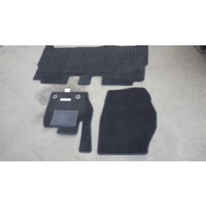 サクラ ZAA-B6AW フロアマット X  MM48      フロアマット4点 238682