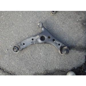 ノア TA-AZR65G 右Fロアアーム X Gセレクション 4WD 8人 1AZ-FSE 1D4 ...