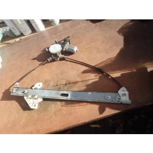 ピノ DBA-HC24S 右Fドアレギュレータ・モーター E K6A ZJ3   83430-72J...