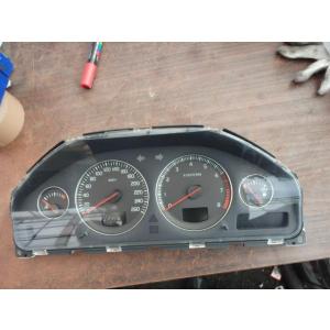 ボルボ 60シリーズ LA-RB5244 スピードメーター 2400 S60 B5244  赤  8...