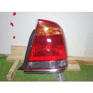 クラウンマジェスタ TA-UZS171 右テールランプ C 1UZ-FE    30-281 815...
