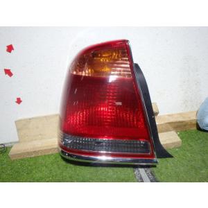 クラウンマジェスタ TA-UZS171 左テールランプ C 1UZ-FE    30-281 815...