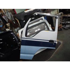 アトラス KR-AKR81E フロントドア左　LH  4HL1N 729   ハイルーフ  1884...