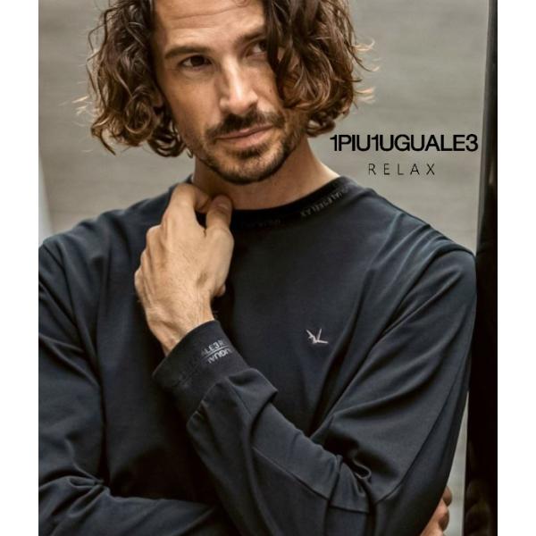 1PIU1UGUALE3 RELAX ウノピゥウノウグァーレトレ リラックス ダブルロゴラインTシャ...