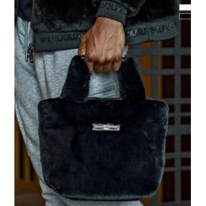 1PIU1UGUALE3 RELAX ウノピゥウノウグァーレトレ リラックス