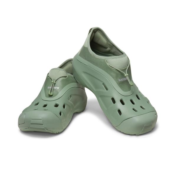 クロックス サティスファイ X クロックス クイック トレイル Crocs Satisfy X Cr...
