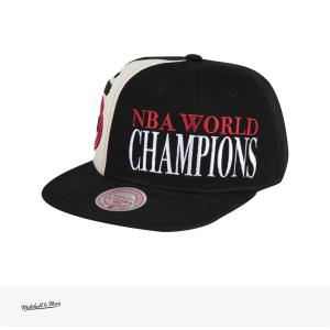 ミッチェルアンドネス Mitchell & Ness NBA 75TH CANAL WORLD CHAMP SNAPBACK HWC HOUSTON ROCKETS スナップバック キャップ 帽子 ロケッツ ブラック 黒｜urbancycostore