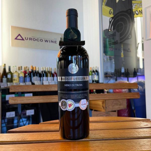 モンテ　テェーザ ネロディトゥロイアプーリア
