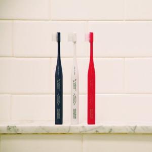 THE TOOTHBRUSH by MISOKA 自立する 歯ブラシ 歯磨き : Designers&labo