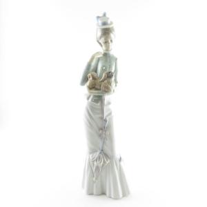Lladro リヤドロ　5555 「すてきよ」　箱付 楽天市場】美品 LLADRO リヤドロ 5555「すてきよ」 フィギュリン