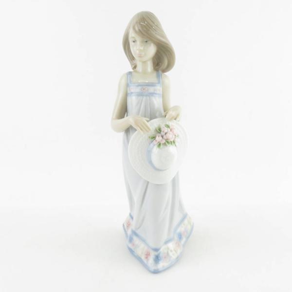 美品 LLADRO リヤドロ 5643 お気に入りの麦わら帽子 フィギュリン 1点 女性 置物 陶器...