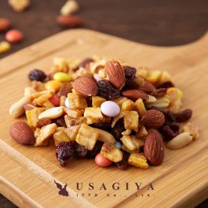 ミックスナッツ チョコレート バナナ アーモンド...の商品画像