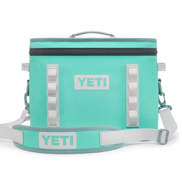YETI Hopper Flip 18 ポータブルソフトクーラー:YETI、アクアファーブルー