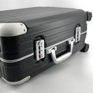 RIMOWA ハイブリッド キャビン 883....の詳細画像2