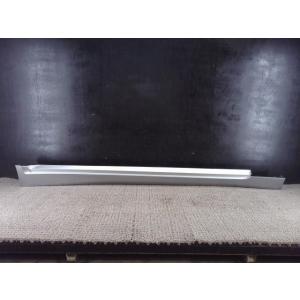 スカイライン ZV37 右サイドステップ　右サイドシルカバー　 K23 76850-4GA2A