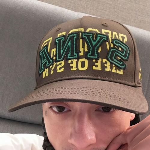 SYNA WORLD STAR CAP 【BROWN】