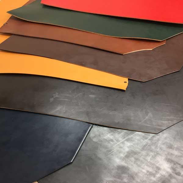 本革　レザークラフト　材料　ニューブライドル　ハーフサイズ　タンニン　イギリス　革