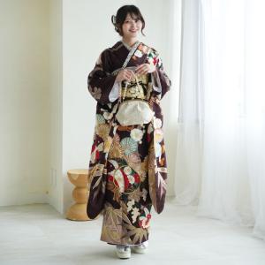 レンタル 振袖 成人式 結婚式 21点セット 古典柄 レトロ アンティーク系 花 茶系 梅 菊 正絹 結納 黒鳶に古典モダン ※2026年11月・2027年1月予約空きなし