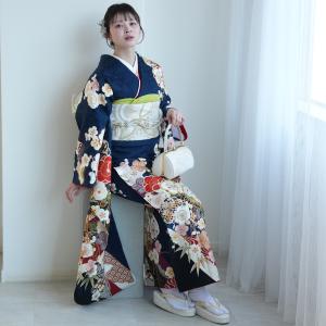 レンタル 振袖 正絹 21点セット 紺地に梅レトロ 着物セット 女性 成人式 結婚式 前撮り 結納 ※2026年8月・12月〜2027年1月予約空きなし