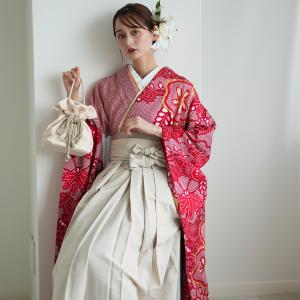 袴 レンタル 卒業式 18点セット 赤地に絞り風の花文様 正絹振袖 はかま フルセット 大学生 レディース 女性 袴91cm 足袋プレゼント