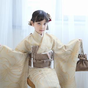レンタル 七五三 着物 7歳 ひよこ商店 古典柄 レトロ 四つ身 花 きなり系 ベージュ金彩 おしゃれ