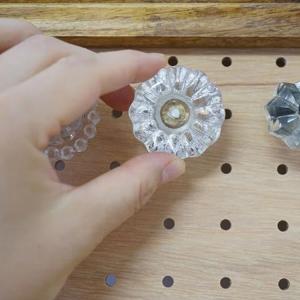 雑貨 ガラス ノブ 取っ手 つまみ 持ち手 引き出し 丸 まる アンティーク風 モチーフ アイアン クリア DIY インテリア 北欧 おしゃれ