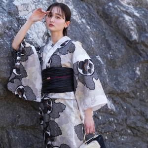 浴衣 レディース セット utatane 高級変わり織 浴衣3点セット モダンブラックの梅と雲取 フリーサイズ 浴衣セット（ゆかた・帯・下駄）うたたね レトロ 黒