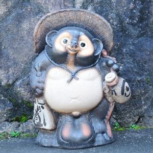 信楽焼たぬき25号 福ひねり狸 H81cm : 器屋一信ヤフー店 - 通販