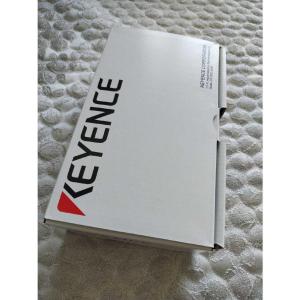 ☆ 新品 KEYENCE キーエンス カラー タッチパネル VT5-W07 SO(4224