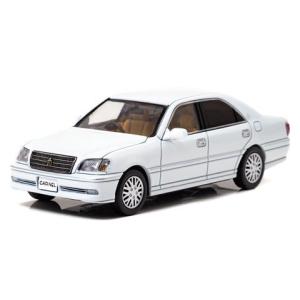 トヨタ クラウン ロイヤルサルーン G (JZS175) 2001 ホワイトパールクリスタルシャイン （1/43 カーネルCN430101）