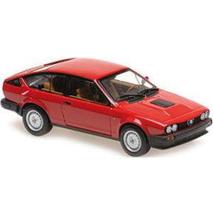 アルファロメオ GTV 6 1983 レッド （1/43 ミニチャンプス940120140）｜v-toys