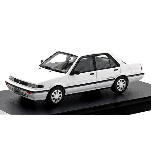 ニッサン ラングレー 4ドアセダン GT ツインカム 1988 クリスタルホワイト （1/43 ハイ...
