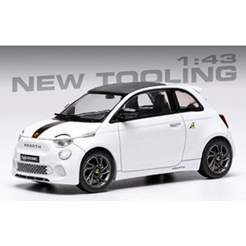 フィアット アバルト 500e 2024 ホワイト （1/43 イクソMOC345）