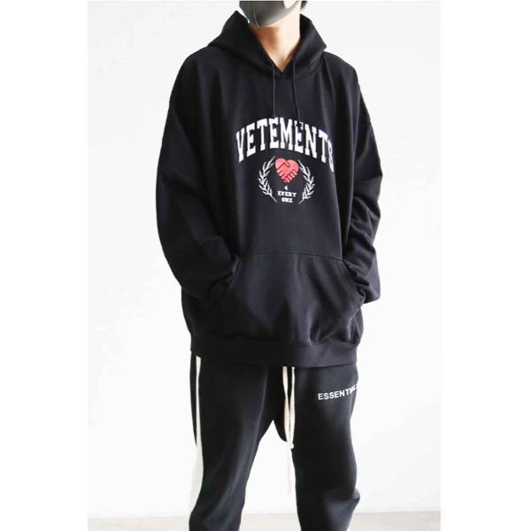 セール商品 70%OFF  VETEMENTS ヴェトモン SOLIDARITY EMBROIDER...