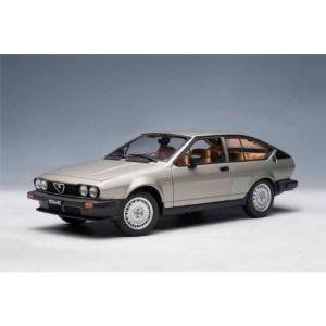 ダイキャストカー 1980 アルファロメオ Alfetta GTV 2.0 グレー 1/18｜value-select