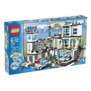 レゴ シティ 警察署 7744 LEGO : バリューセレクトショップ - 通販 