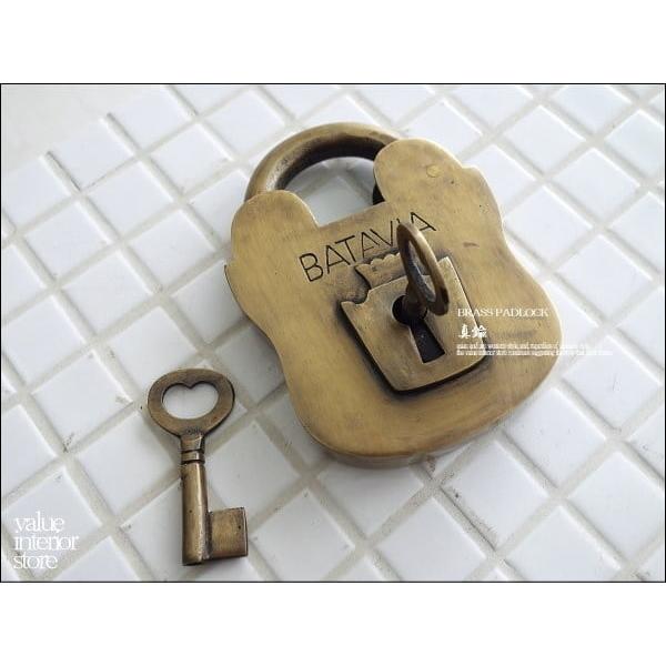 真鍮南京錠BATAVIA ブラスロック 鍵 錠前 カギ 大型 真鍮金物 エスニック 手作り インドネ...