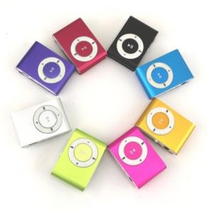 【並行輸入品】クリップ式 コンパクト MP3プ...の詳細画像1