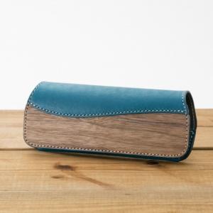 LOEWE（ロエベ） 新品同様 メガネケース グリーン系 レザー フック付き