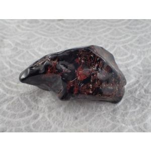 ヴァーミリオンオブシディアン(Vermillion Obsidian) 北海道産　寸法　：　71.4X37.0X33.1mm/99g｜vecsutoneclub