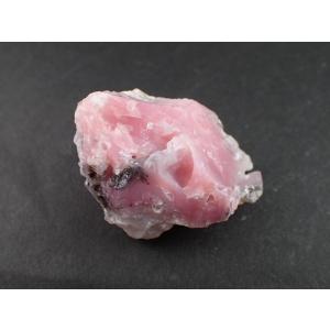 ピンクオパール（玉髄を伴う）（Pink Opal with Chalcedony) Acari Mine, Nazca, Arequipa, Peru 産　寸法　：　４７．２X３６．０X２４．５ｍｍ/３１ｇ｜vecsutoneclub