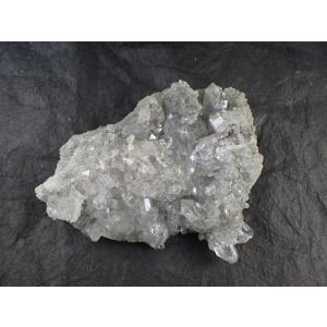 最高品質ガネーシュヒマール水晶　ガネーシュ（ガネッシュ）ヒマール（Ganesh Himal)ヒマラヤ 産　寸法　：　128.1X106.9X38.1mm/374.5g