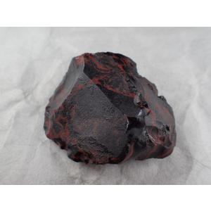最高品質ヴァーミリオンオブシディアン原石(Vermillion Obsidian) 北海道産　寸法　：　64.3X52.5X25.6mm/94.5g｜vecsutoneclub