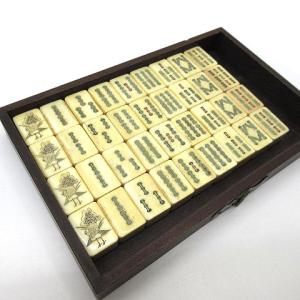 背竹 骨牌 麻雀牌 唐木箱 在銘入り 装飾金具...の詳細画像4