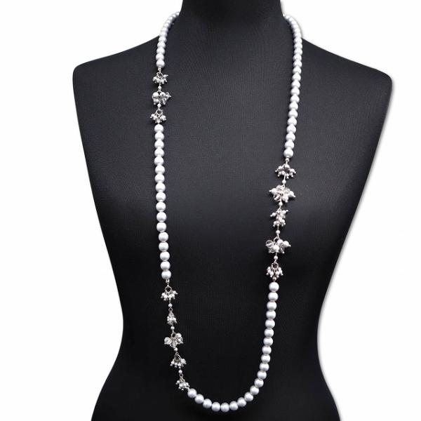 トゥービーシック TO BE CHIC パール × ビジュー ロング ネックレス シルバー レディー...